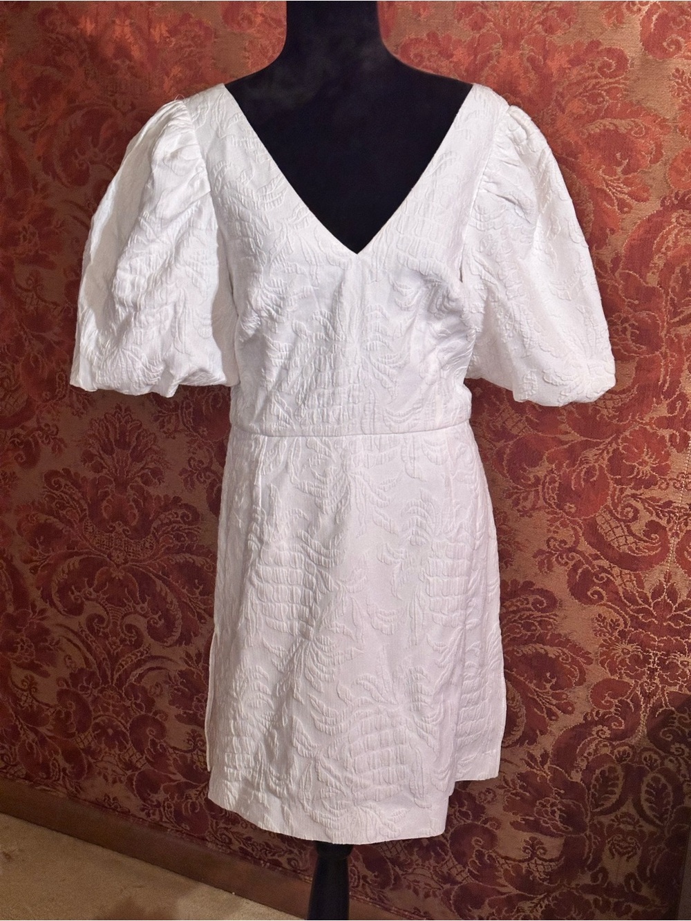 Lilly Pulitzer White Textured V-Neck Mini Dress with Puff Sleeves